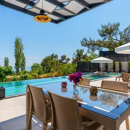 Islamlar Sleeps 4 With Pool And Air Con *